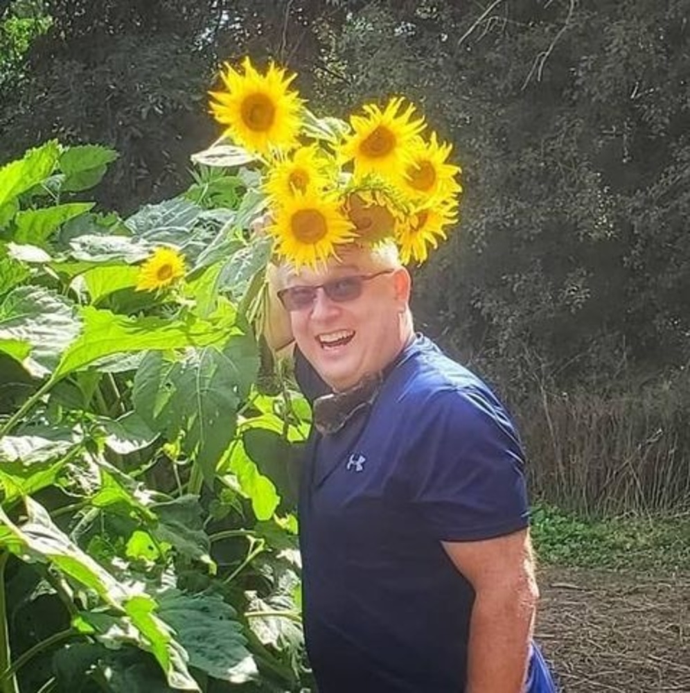 Meet your Posher, Ray